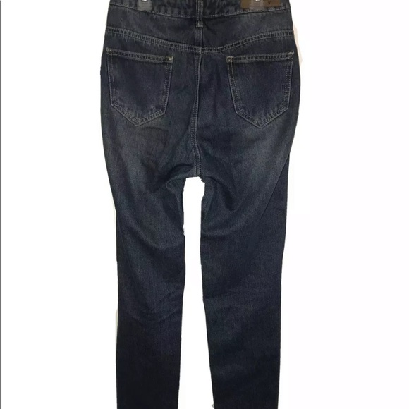 High rise side button embroidered mom jeans. - Picture 5 of 7